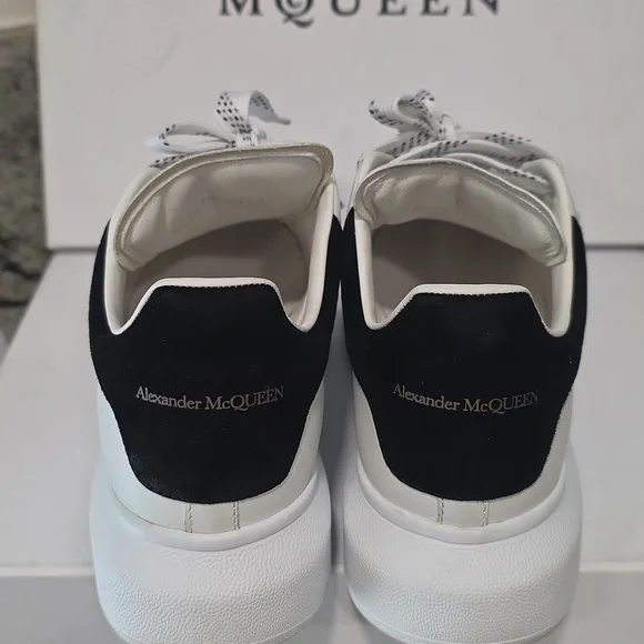 Alexander McQueen Oversized White Sneakers - Picture 6 of 10